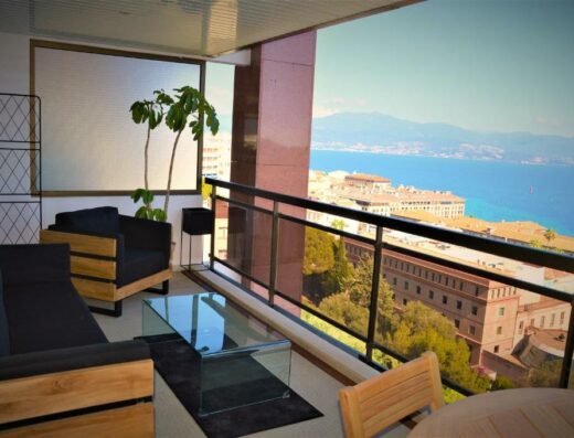 Grand T2 STANDING AJACCIO