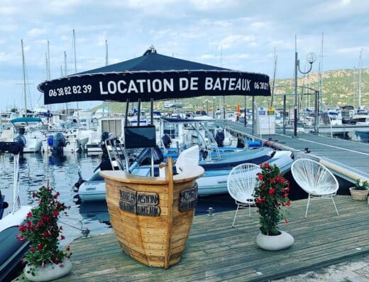 Azur Évasion – location de bateaux semi rigides sur le port de Porto Vecchio